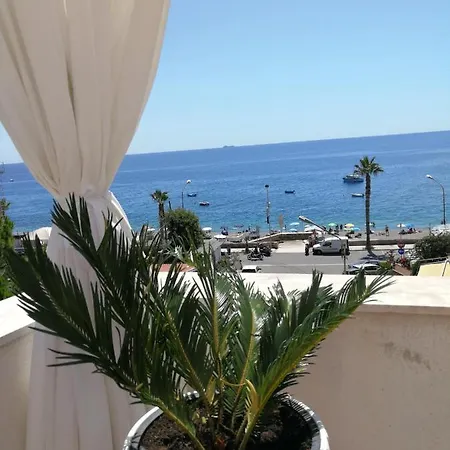 Il Mare Degli Dei 4*
