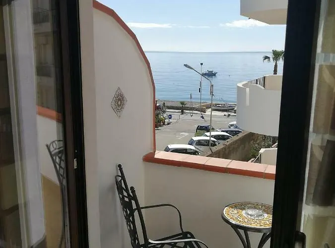Il Mare Degli Dei Letojanni