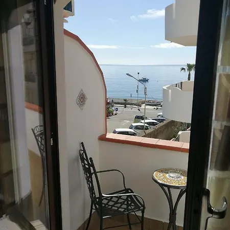 Il Mare Degli Dei Letojanni